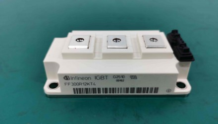 英飞凌FF300R12KT4